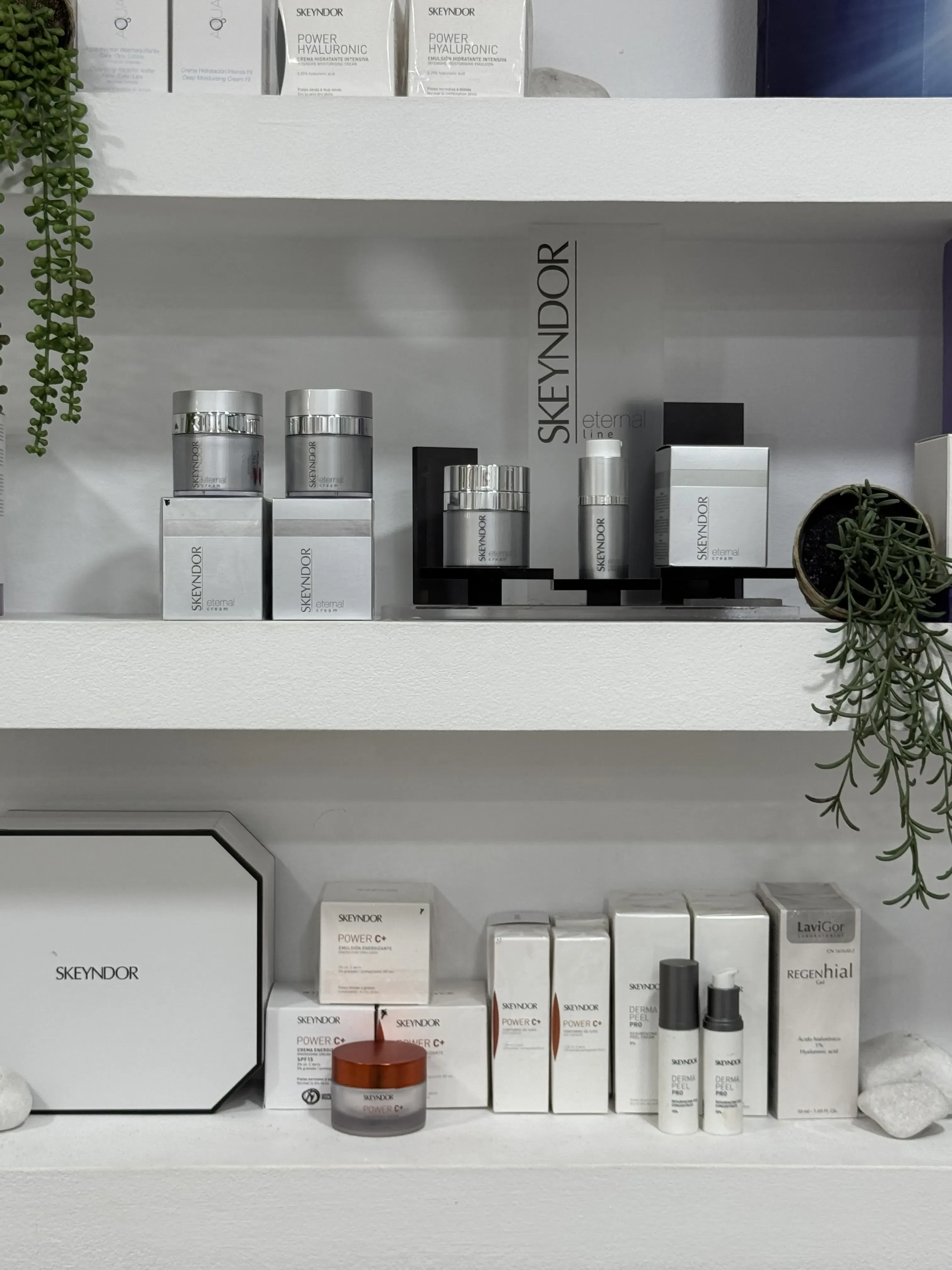 Pilar & Gracia Product